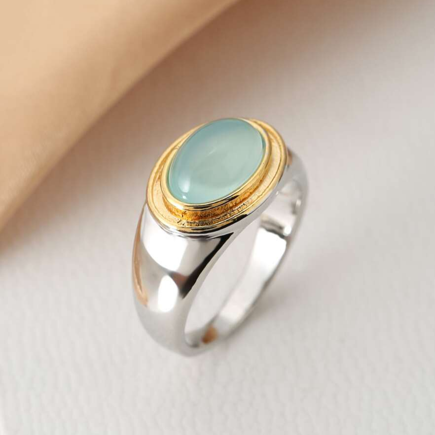 Vintage green garnet ring